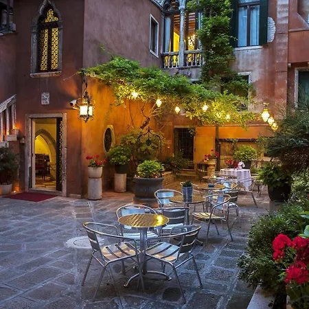 Hotel San Moisè 3*
