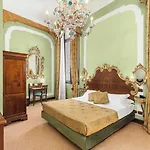 Hotell San Moise