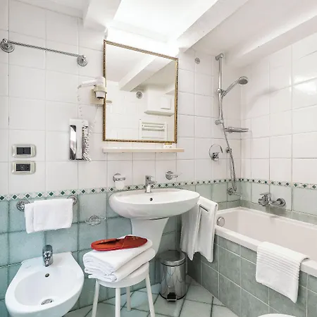Hotel San Moise 3*