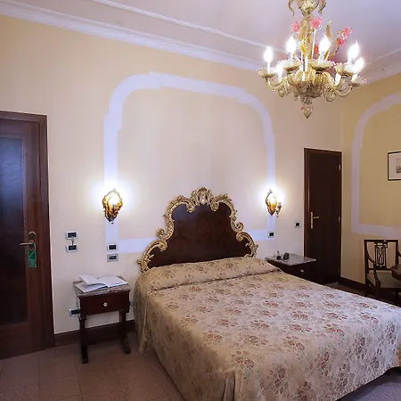 فندق سان مويزه 3*