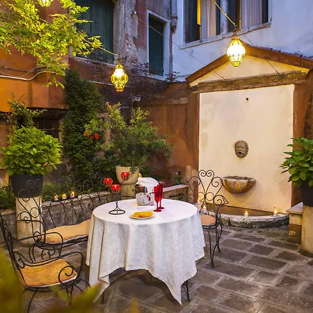 Otel San Moise Venedik